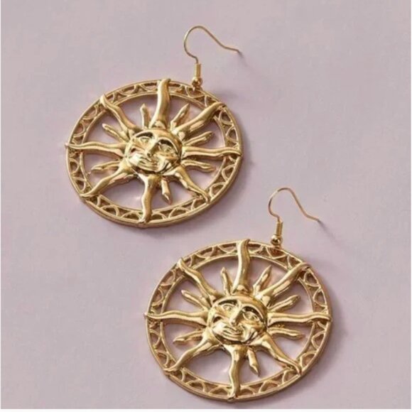⭐️✨ FREE Hollow Sun Boho Face Hipster Hippie Art Deco Peasant Hip Drop Earrings - Picture 3 of 7